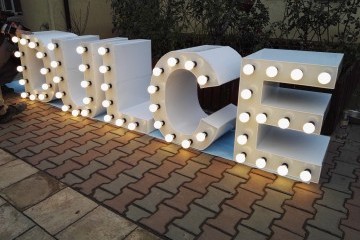 cuvant cu becuri LAS VEGAS - DULCE